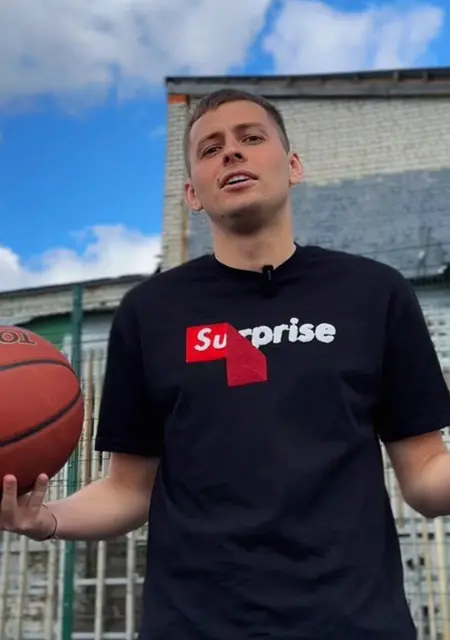 Я Кирилл, 28, из Саратова, ищу знакомство для общения