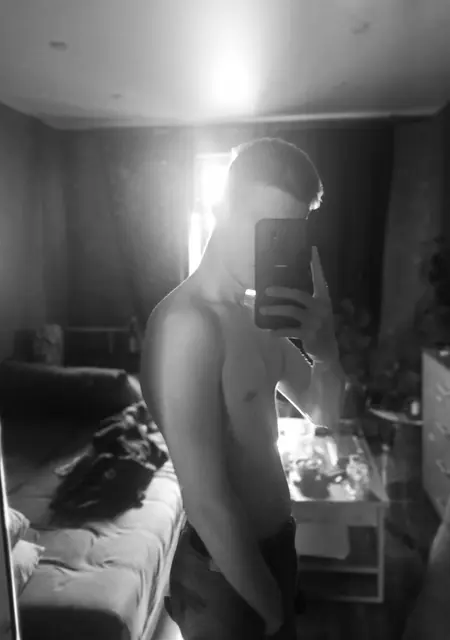 Я Сергей, 20, знакомлюсь без обязательств в Мурманске