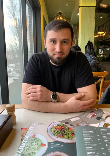 Арсен из Пятигорска, мне 29, познакомлюсь для приятного времяпровождения