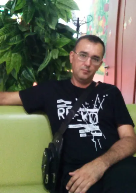 Игорь из Темрюка, ищу на сайте знакомства без обязательств