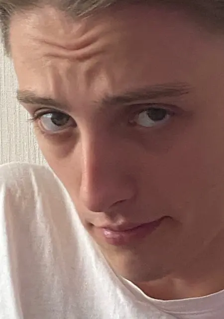 Я Rem, 20, из Балашихи, ищу знакомство для приятного времяпровождения