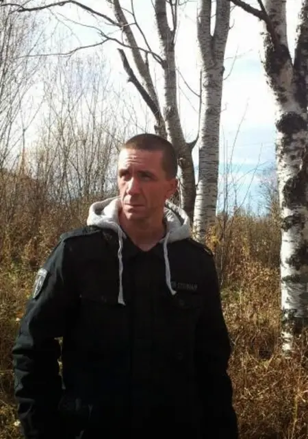 Я Евгений, 49, из Хабаровска, ищу знакомства без обязательств