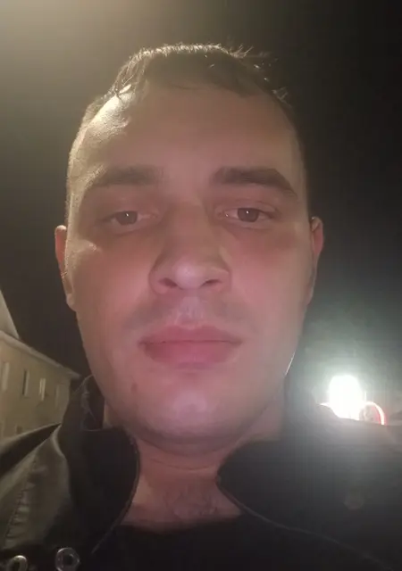 Я Денис, 29, знакомлюсь без обязательств в Первоуральске