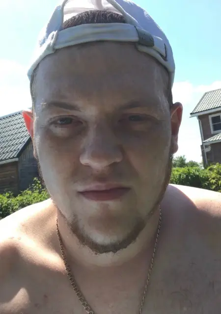 Я Дмитрий, 29, знакомлюсь без обязательств в Москве