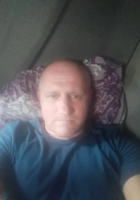 Я Den, 45, знакомлюсь без обязательств в Орле