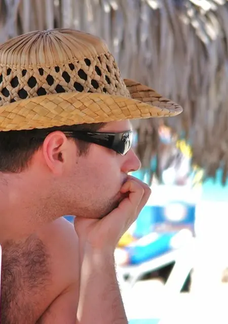 Я Андрей, 42, из Калуги, ищу знакомства без обязательств