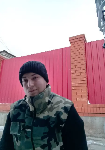 Я Никита, 21, из Вершина-Дарасунского, ищу знакомства на одну ночь