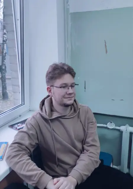 Я Матвей, 18, из Калининграда, ищу знакомства без обязательств