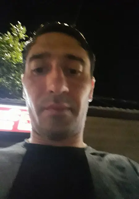 Я Роланд, 44, из Калининграда, ищу знакомства без обязательств