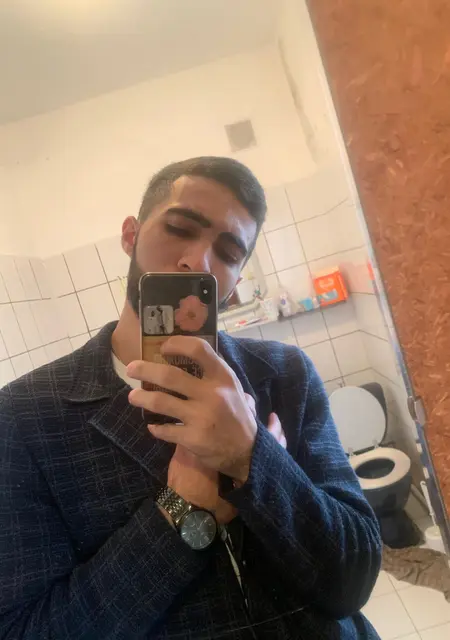 Арен из Черкесска, мне 24, познакомлюсь для приятного времяпровождения