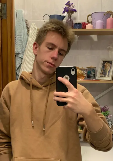 Тимофей из Великого Новгорода, мне 20, познакомлюсь на одну ночь