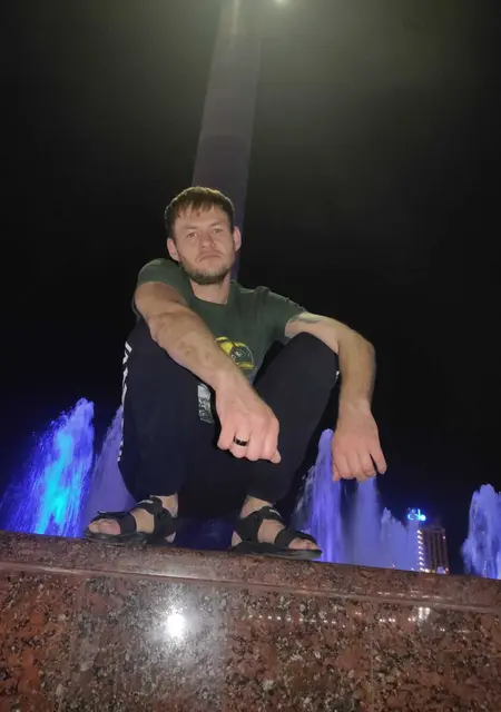 Роман из Новороссийска, мне 37, познакомлюсь для вирта