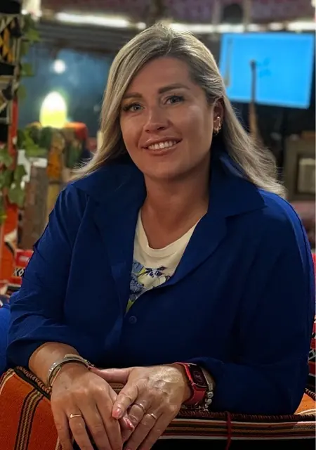 Я Анастасия, 40, из Санкт-Петербурга, ищу знакомство для дружбы