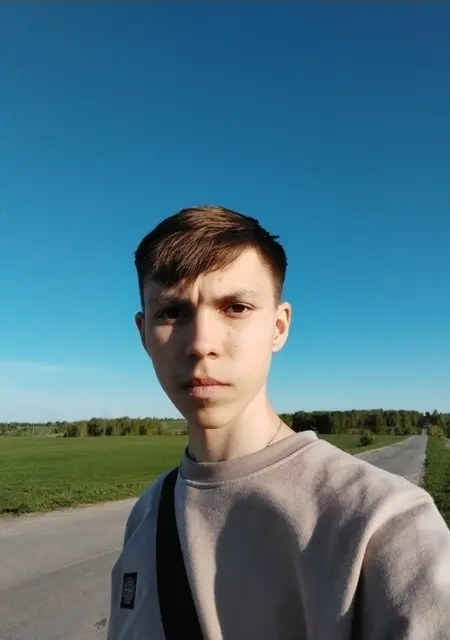 Я Владислав, 20, знакомлюсь на одну ночь в Брянске