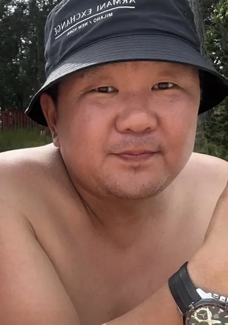 Я Булат, 41, из Москвы, ищу знакомство для вирта