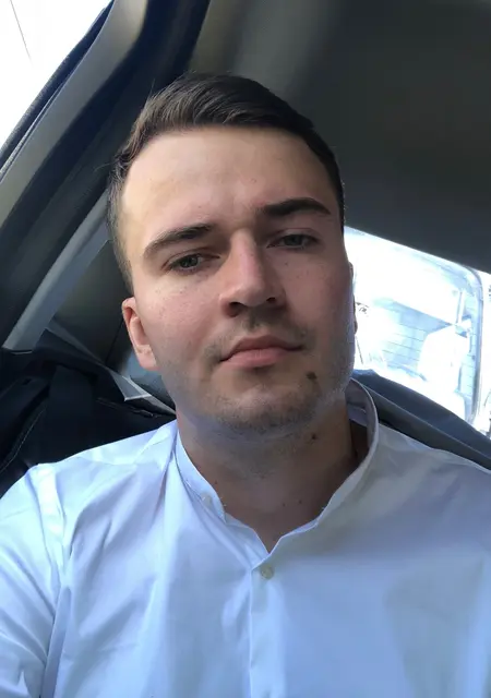 Я Максим, 29, знакомлюсь для приятного времяпровождения в Брянске