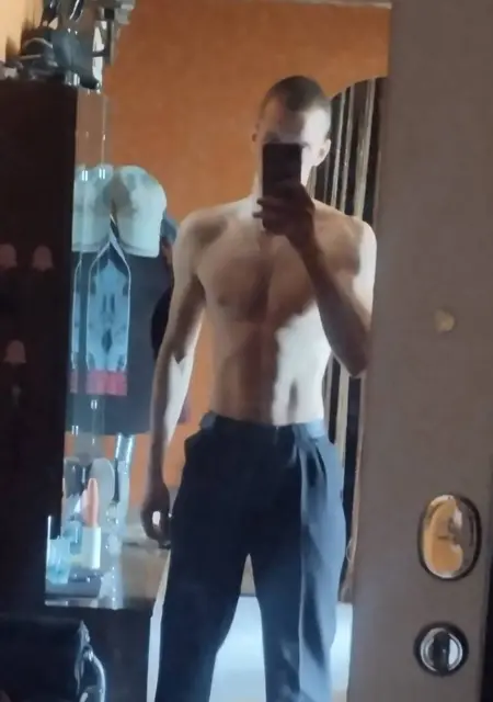 Я Voodoo, 23, знакомлюсь без обязательств в Новомосковске