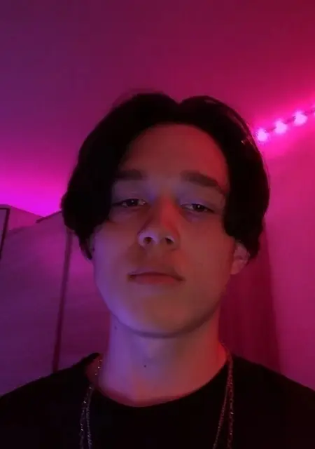 Я Матвей, 19, знакомлюсь для приятного времяпровождения в Саранске