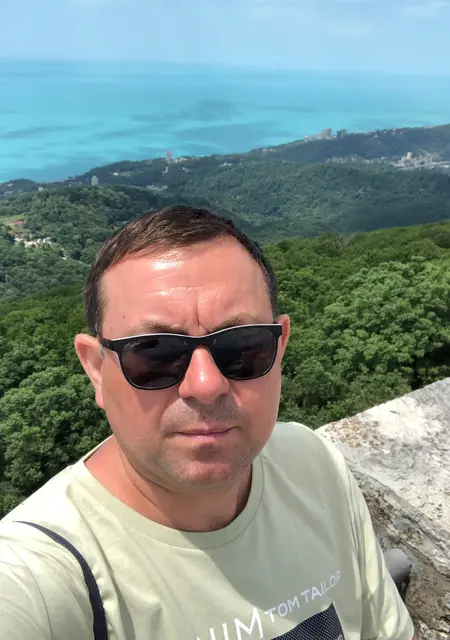 Александр из Екатеринбурга, мне 50, познакомлюсь на одну ночь