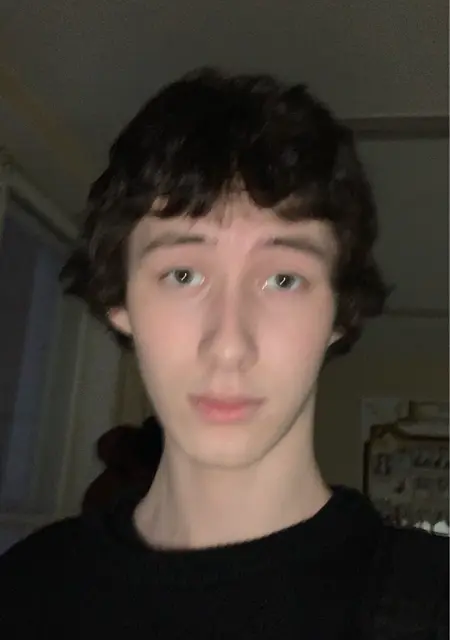 Ринат из Нижнекамска, мне 18, познакомлюсь для общения