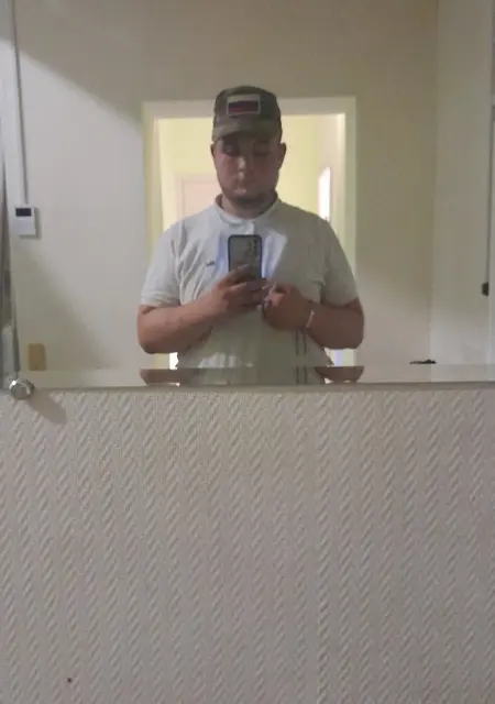 Я Алексей, 19, из Владимира, ищу знакомство для вирта