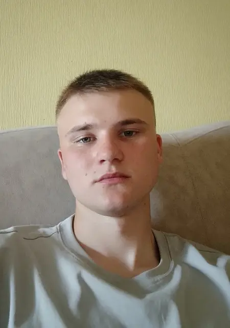 Я Александр, 22, знакомлюсь без обязательств в Бийске