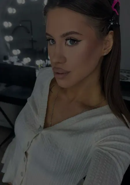 Я Vivi, 19, из Читы, ищу знакомство для совместных путешествий