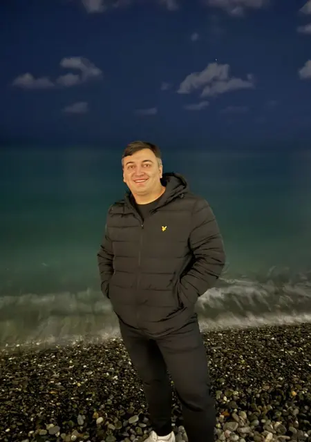 Арсений из Сочи, мне 31, познакомлюсь для совместных путешествий