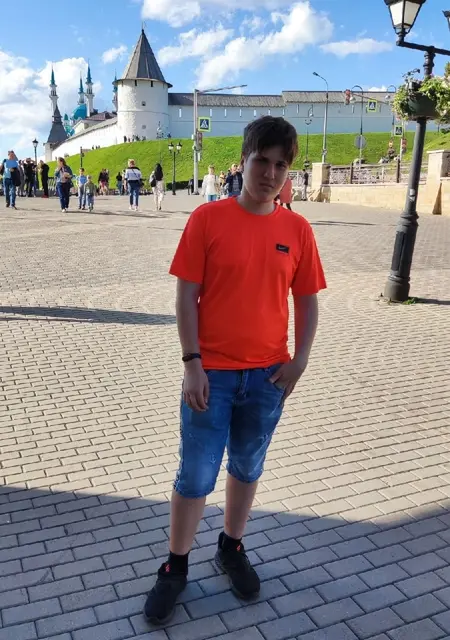 Я Даниил, 18, из Иванова, ищу знакомство для постоянных отношений