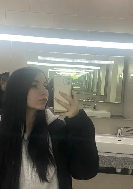 Я Алиса, 18, из Оренбурга, ищу знакомство для дружбы