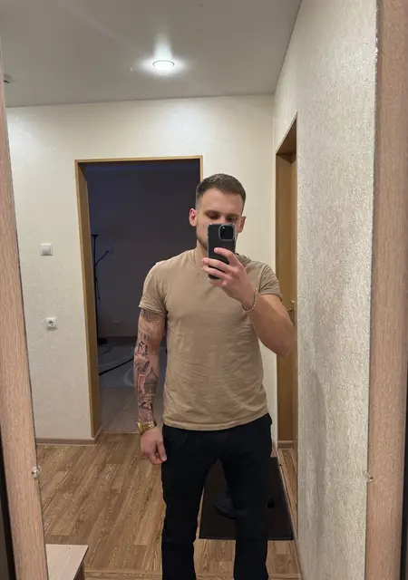 Я Влад, 27, знакомлюсь на одну ночь в Ульяновске