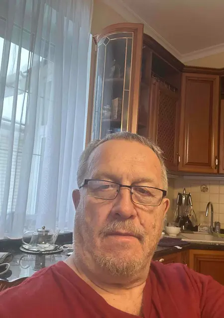 Илья из Москвы, ищу на сайте знакомства на одну ночь