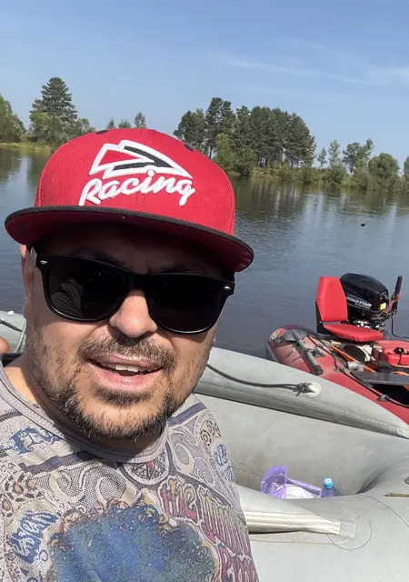 Я Александр, 43, из Красноярска, ищу знакомство для приятного времяпровождения