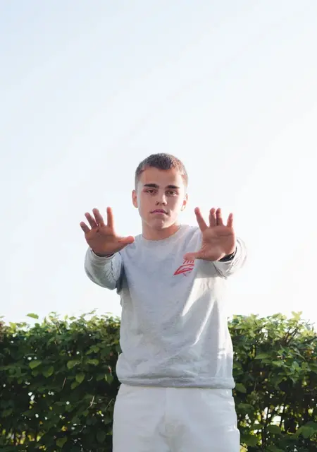 Я Вадим, 21, из Братска, ищу знакомства на одну ночь