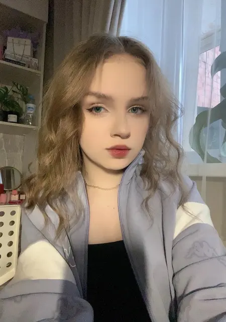 Кристина из Барнаула, мне 22, познакомлюсь для открытые отношения