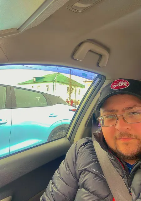 Я Илья, 30, знакомлюсь для открытые отношения в Ярославле