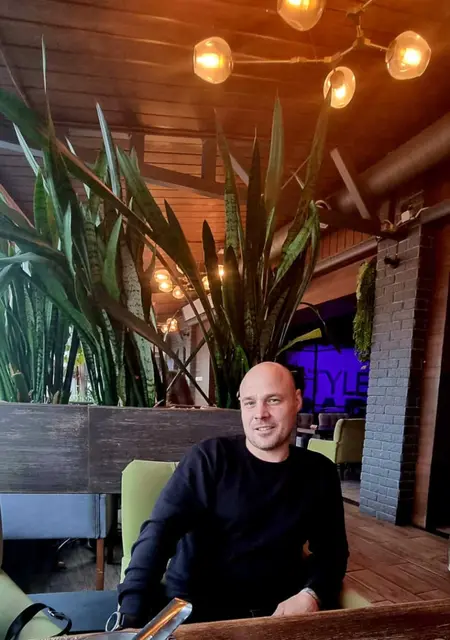 Я Олег, 40, знакомлюсь без обязательств в Липецке