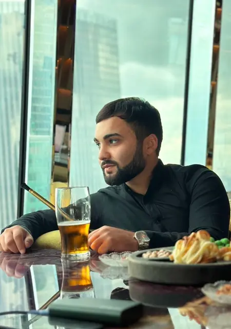 Я Левон, 22, из Видного, ищу знакомство для открытые отношения