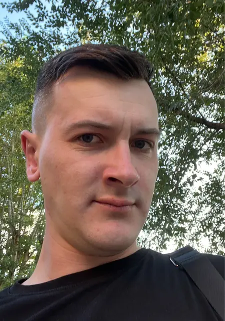 Дмитрий из Красноярска, мне 31, познакомлюсь для приятного времяпровождения