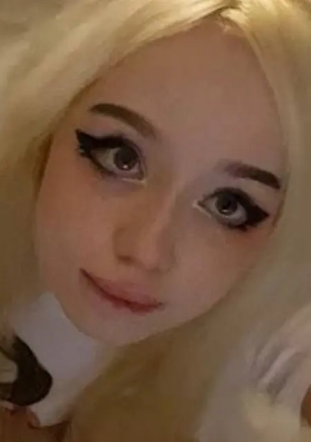 Настюшка из Ставрополя, мне 24, познакомлюсь для общения