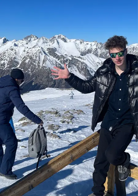 Данил из Краснодара, мне 19, познакомлюсь для дружбы