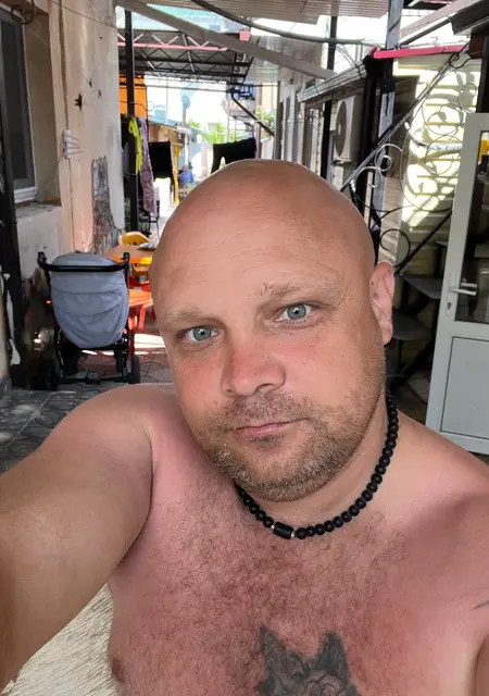 Артур из Волгограда, ищу на сайте знакомства без обязательств