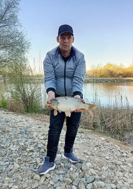 Александр из Симферополя, ищу на сайте общение