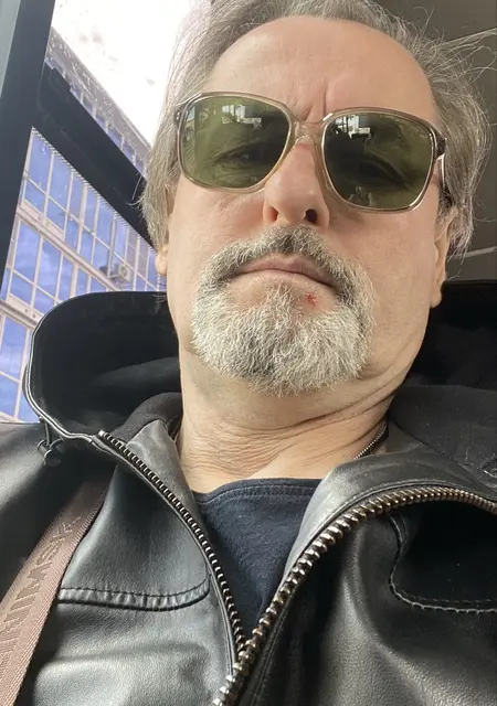 Алексей из Саратова, ищу на сайте знакомства на одну ночь