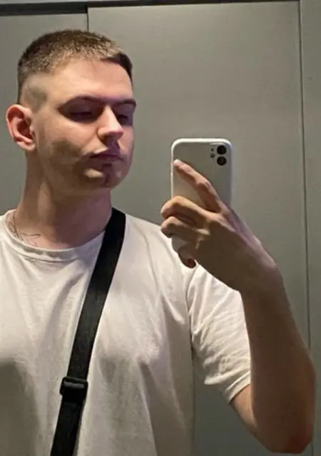 Я Андрей, 21, знакомлюсь для приятного времяпровождения в Воткинске