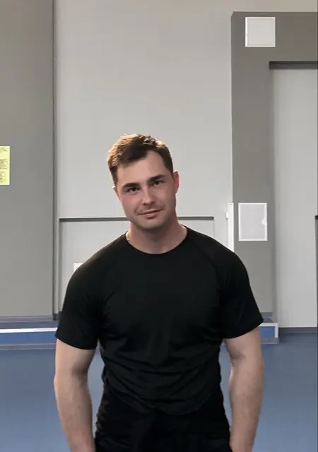 Я Игорь, 23, знакомлюсь без обязательств в Екатеринбурге