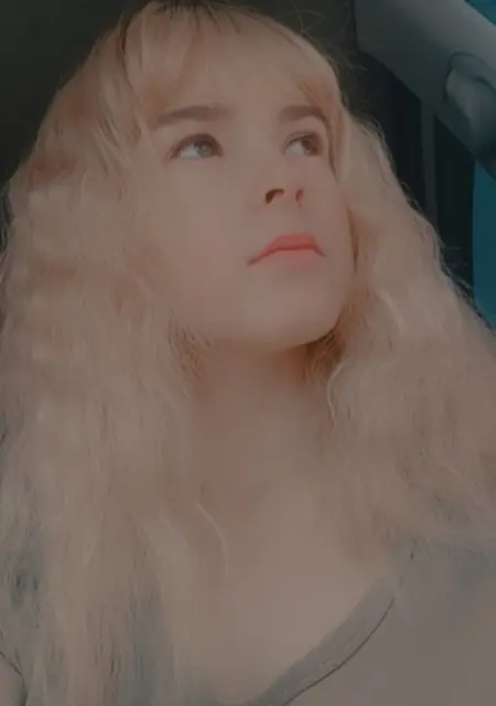 Я Анечка, 19, знакомлюсь для приятного времяпровождения в Белове