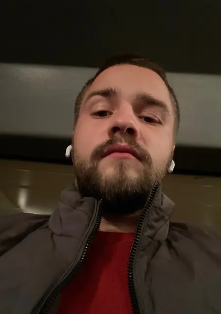 Илья из Ейска, мне 29, познакомлюсь на одну ночь