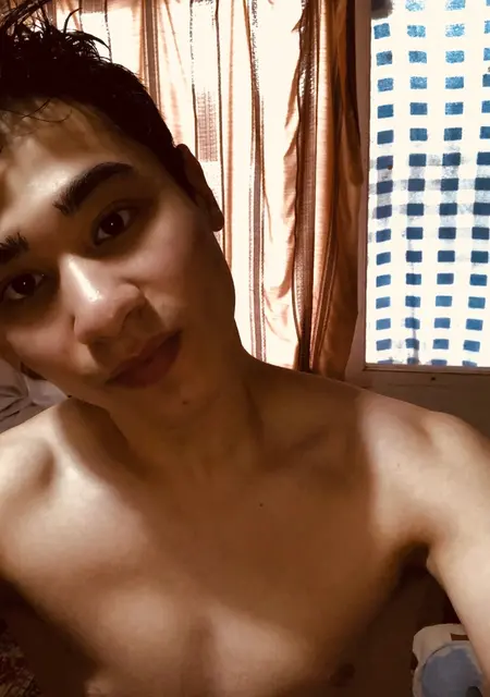 Альтаир из Ялты, мне 23, познакомлюсь на одну ночь