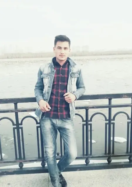 Я Rom, 35, знакомлюсь для совместных путешествий в Альметьевске